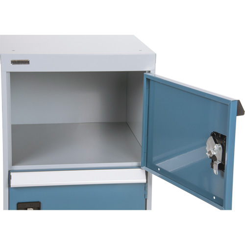 &eacute;tabli &agrave; deux portes sur pi&eacute;destal, 28" h x 18" l x 21" p Solutions industrielles ALPHA