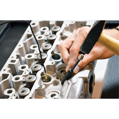 Trousse d'extracteur dembouts de bougies de pr&eacute;chauffage Solutions industrielles ALPHA