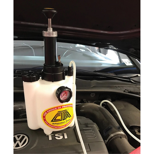 Trousse maître de purgeur de freins sous pression avec adaptateurs Solutions industrielles ALPHA