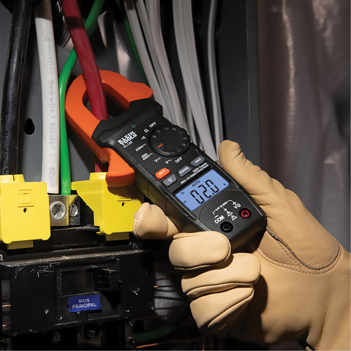 Trousse dessai &eacute;lectrique avec pince-m&egrave;tre Solutions industrielles ALPHA