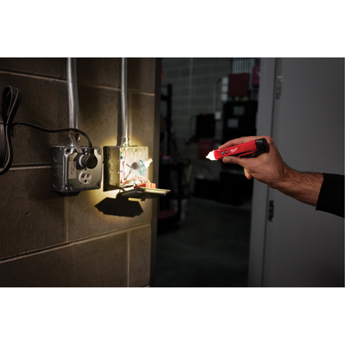 Voltage Detector with LED & GFCI Receptacle Tester Kit, 50 V - 1000 V, Display & Sound Alert Solutions industrielles ALPHA