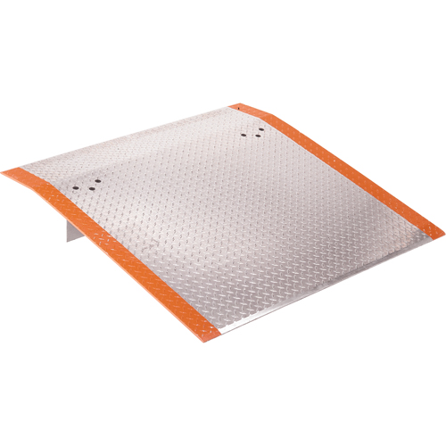 Plaques d'acc&egrave;s en aluminium, Capacit&eacute; de charge 3000 lb, 36" lo x 48" la x 7" h Solutions industrielles ALPHA