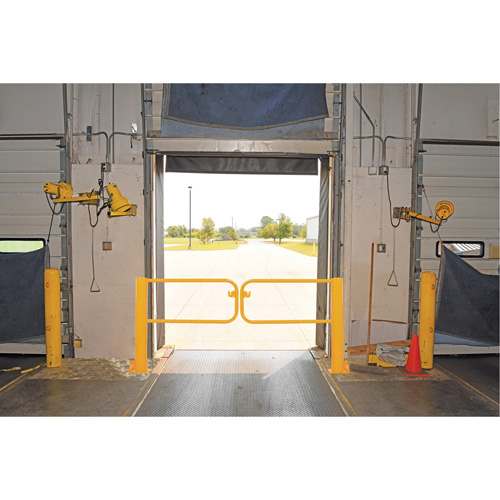 Swivel Dock Gate, 42-1/16" H x 113" W Solutions industrielles ALPHA