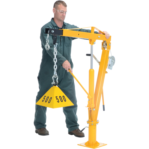 Grue &agrave; fl&egrave;che pour camion actionn&eacute;e par treuil, Capacit&eacute; de 1000 lb (0,5 tonne), Limite de 86-1/2" Solutions industrielles ALPHA