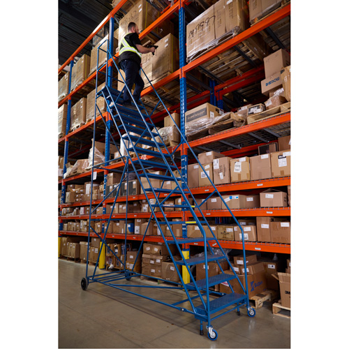 Escabeau roulant certifi&eacute; CSA avec marche verrouillable, 16 marches, Largeur de la marche 30", Hauteur de la plateforme 144", Acier Solutions industrielles ALPHA