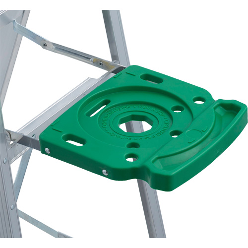 Commercial Duty Stepladders (2400 Series), 4', Aluminum, 225 lbs. Capacity, Type 2 Solutions industrielles ALPHA