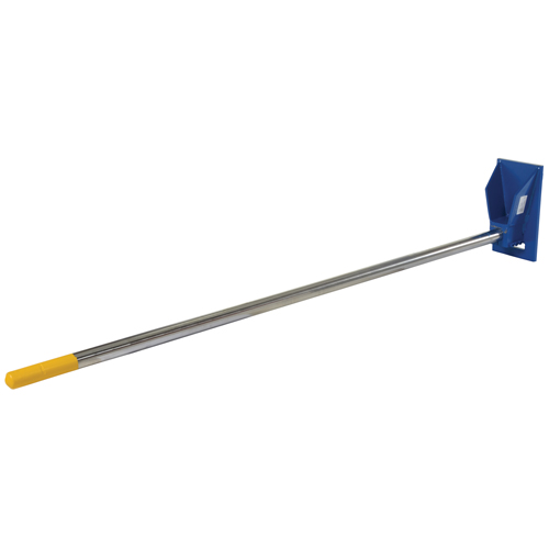 Fl&egrave;che de chariot &eacute;l&eacute;vateur pour tapis, 108-1/2" longueur, Install&eacute; sur tablier, Capacit&eacute; de 2500 lb Solutions industrielles ALPHA