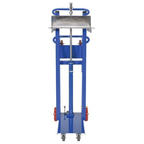 Gerbeur &agrave; plateforme hydraulique, M&eacute;canisme Pompe au pied, Capacit&eacute; de 750 lb, Levage max de 52" Solutions industrielles ALPHA