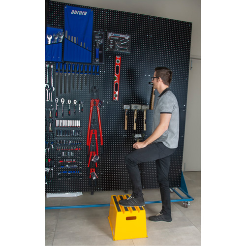 Industrial Step Stool, 20-7/8" x 12-3/16" x 12" High Solutions industrielles ALPHA