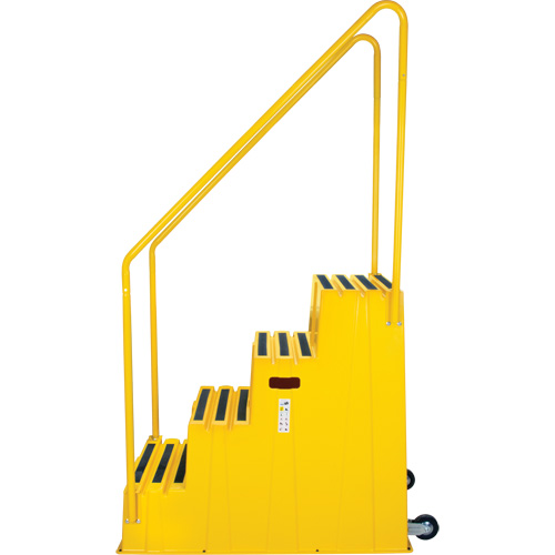 Escabeau industriel, 4 marches, 44" x 22-1/4" x Hauteur 65-1/8" Solutions industrielles ALPHA