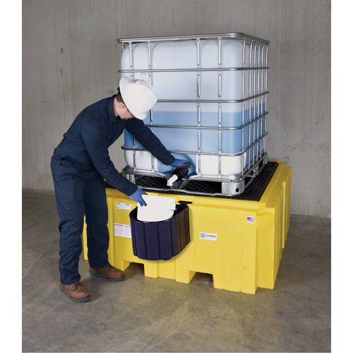 GRV Spill Pallet Plus sans drain, Capacit&eacute; de d&eacute;versement 365 gal. US, 62" x 62" x 28" Solutions industrielles ALPHA