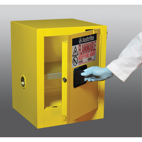 Armoire de s&eacute;curit&eacute; de comptoir pour produits inflammables EX Sure-Grip, 4 gal., 1 Porte(s), 17" La x 22" h x 17" p Solutions industrielles ALPHA