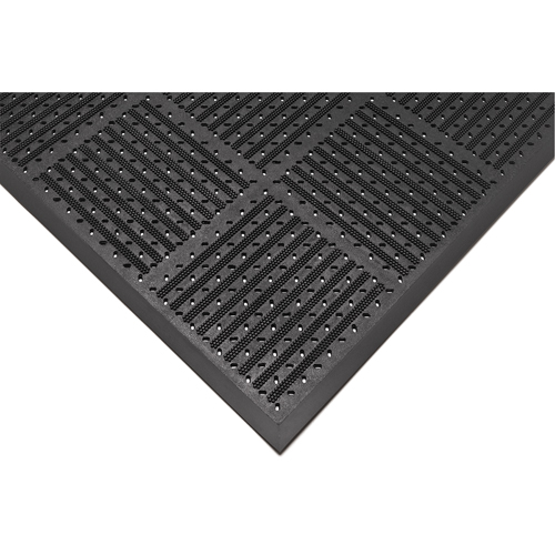 Tapis r&eacute;versible Outfront no 227, Caoutchouc, Grattoir Type, Motif &agrave; fentes, 3' x 6', Noir Solutions industrielles ALPHA