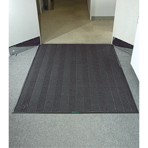 Tapis Waterhog Eco Elite, Essuie-pieds/grattoir, 3' x 8' x 3/8", Cendre grise Solutions industrielles ALPHA