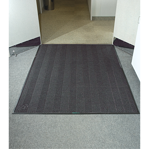 Waterhog&reg; Eco Elite Matting, Wiper/Scraper, 4' x 6' x 3/8", Grey Ash Solutions industrielles ALPHA