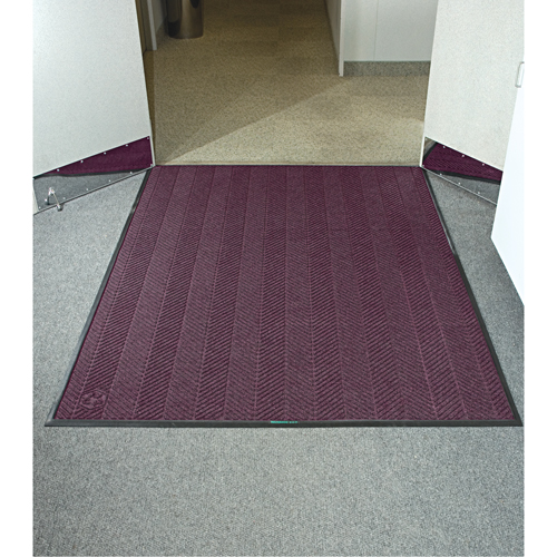 Waterhog&reg; Eco Elite Matting, Wiper/Scraper, 3' x 20' x 3/8", Maroon Solutions industrielles ALPHA
