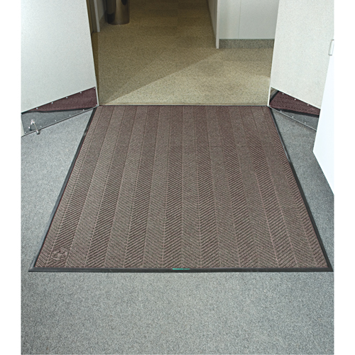 Waterhog&reg; Eco Elite Matting, Wiper/Scraper, 3' x 5' x 3/8", Chestnut Brown Solutions industrielles ALPHA