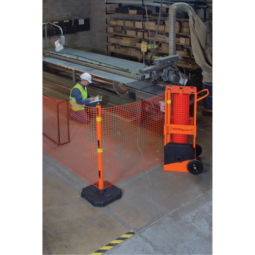Zone de s&eacute;curit&eacute; portative , 100' lo, Acier, Orange Solutions industrielles ALPHA