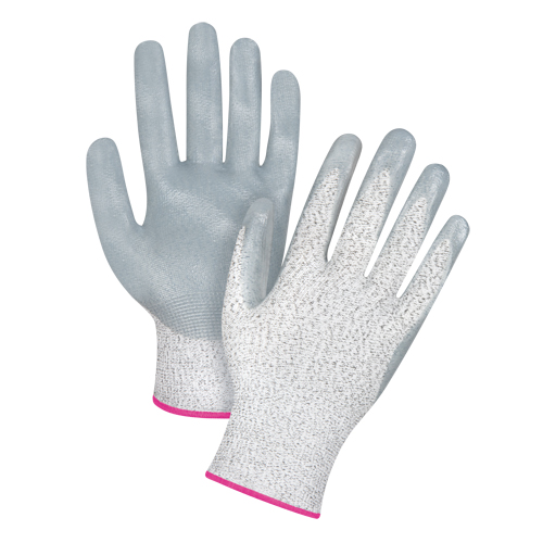 Gants haute performance r&eacute;sistants &agrave; la coupe, Taille 5/2T-petit, Calibre 13, Rev&ecirc;tement Nitrile, Enveloppe en PEHP, ANSI/ISEA 105 niveau 4/EN 388 niveau 5 Solutions industrielles ALPHA