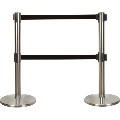 Barri&egrave;re pour le contr&ocirc;le des foules &agrave; courroie double, Acier, 35" h, Ruban Noir, Longueur du ruban 7' Solutions industrielles ALPHA