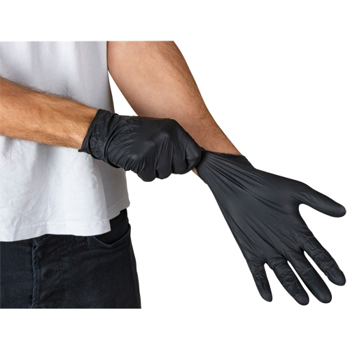 Emballages de gants jetables pour machine distributrice, Grand, Nitrile, 5 mils, Sans poudre, Noir, Classe 2 Solutions industrielles ALPHA