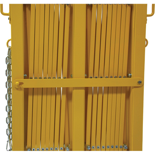 Expandable Barrier, 84" H x 20' L, Yellow Solutions industrielles ALPHA