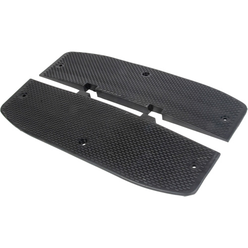 Embouts d'extr&eacute;mit&eacute;s pour bosse de d&eacute;c&eacute;l&eacute;ration, Caoutchouc, 2' lo x 16" la x 1-1/4" h Solutions industrielles ALPHA