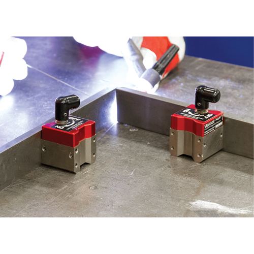 &eacute;querres magn&eacute;tiques Mag90 avec interrupteur, 1-1/2" lo x 1-1/2" la x 2-3/4" h, 150 lb Solutions industrielles ALPHA