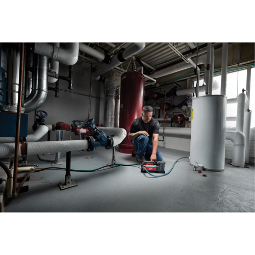 Pompe de transfert sans fil M18, 18 V, 480 gal./h, 1/4 CV Solutions industrielles ALPHA