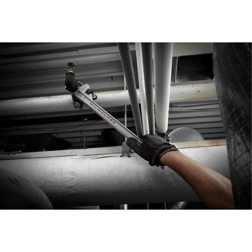 Pipe Wrench with Powerlength Handle, 1-1/2" Jaw Capacity, 10" Long Solutions industrielles ALPHA