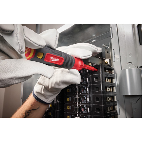 Tournevis &agrave; embouts interchangeables &agrave; tige articul&eacute;e isol&eacute; 1000 V, 2-en-1, 8-4/5" lo, Prise Coussin&eacute;e Solutions industrielles ALPHA