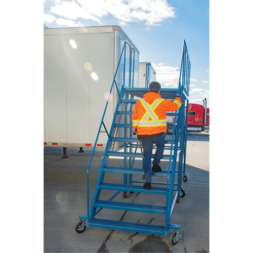 Snow Ladder, Steel, 10 Steps, 99" H, 85-1/2" D, 48" Step, Serrated Solutions industrielles ALPHA