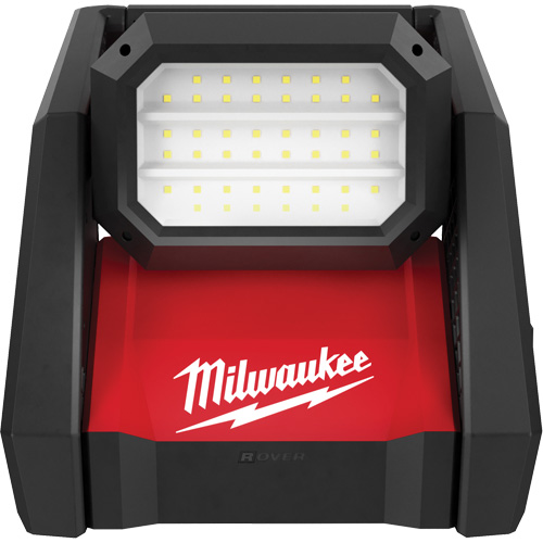 Projecteur d'illumination &agrave; alimentation double M18 Rover, DEL, 2000/4000/1200 lumens, Boîtier en Plastique Solutions industrielles ALPHA