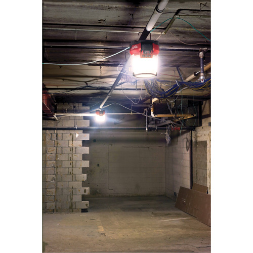 M18 RADIUS Compact Site Light with ONE-KEY, LED, 4400 Lumens Solutions industrielles ALPHA