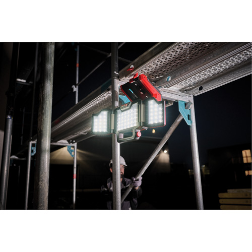 Lampe de travail &agrave; DEL professionnelle &agrave; panneaux pliants lumens sans fil 18V, DEL, 3600 lumens Solutions industrielles ALPHA