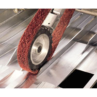 Courroies de traitement des surfaces Scotch-Brite Solutions industrielles ALPHA