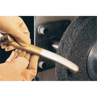 Scotch-Brite Multi-Finishing Wheels, 6" x 1", 1" Arbor Solutions industrielles ALPHA