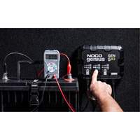 Genius&reg; Gen5X3 3-Bank, 15-Amp On-Board Battery Charger Solutions industrielles ALPHA