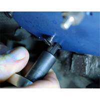 Gabarit de perçage pour installation sur collecteur pour Ford 4,6 L, 5,4 L, et 6,8 L Solutions industrielles ALPHA