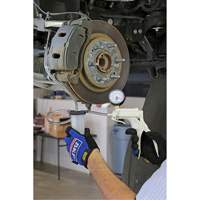 Trousse dentretien automobile et de purge de freins Solutions industrielles ALPHA