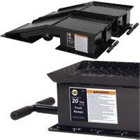 Rampes pour camions lourds avec longue poign&eacute;e en T, Capacit&eacute; 40 000 lb, 45" lo, 13-1/2" la, Hauteur de 9-19/50" Solutions industrielles ALPHA