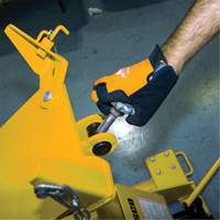 Cric de transmission Yellow Jackit, Cap. de levage 2,2 tonnes Solutions industrielles ALPHA