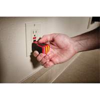 Voltage Detector & GFCI Receptacle Tester Kit, 50 V - 1000 V, Display & Sound Alert Solutions industrielles ALPHA