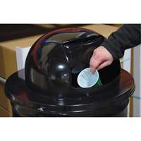 Couvercle pour baril &agrave; d&eacute;chets, Couvercle bomb&eacute;, M&eacute;tal, Convient aux contenants 23-1/2" dia. Solutions industrielles ALPHA