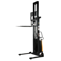 Gerbeur pour chariot &eacute;l&eacute;vateur, Fonctionnement &eacute;lectrique, Capacit&eacute; 2000 lb, Lev&eacute;e max 150" Solutions industrielles ALPHA