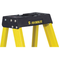 Industrial Heavy-Duty Stepladders (6400 Series), 4', Fibreglass, 300 lbs. Capacity, Type 1A Solutions industrielles ALPHA