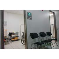 Folding Chair, Polyethylene, Black, 350 lbs. Weight Capacity Solutions industrielles ALPHA