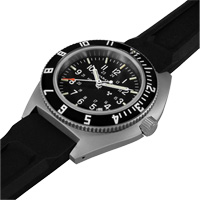 Steel Navigator with Date on Black 3-Piece Rubber Strap Kit, Digital, Battery Operated, 41 mm, Black Solutions industrielles ALPHA