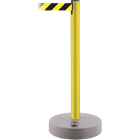 Outdoor TensaBarrier&reg; Barrier Post, Plastic, 37" H, Black/Yellow Tape, 13' Tape Length Solutions industrielles ALPHA