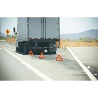 Ensemble de r&eacute;flecteurs triangulaires Solutions industrielles ALPHA